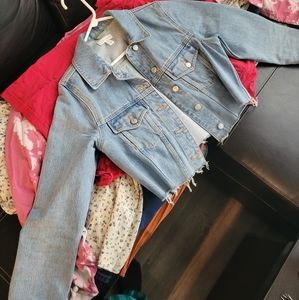 Topshop cutoff mini denim jacket light wash distressed edge. Size 2 us